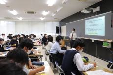 宮城県白石高等学校「総合的な探究の時間」で教員が講義を行いました