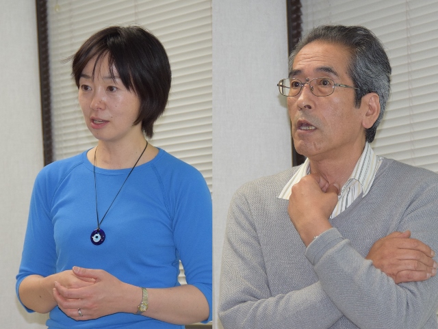 鈴田准教授、石野教授の講演風景写真