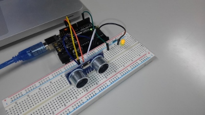 作成した超音波センサーを活用しLEDの明るさを調整できる装置
