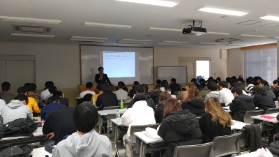 コースの主旨について説明（漆山講師）