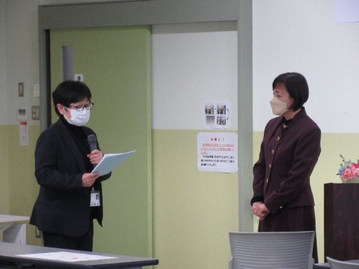 学科長より宮林先生の業績が紹介されました