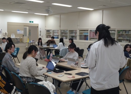 策定した健康政策のプレゼンテーション