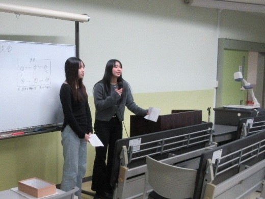 2年生の交流会係による司会・進行