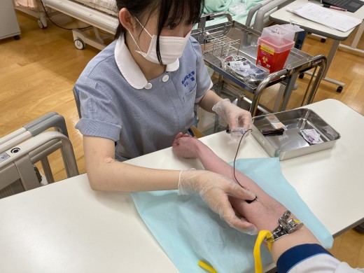 無事に採血を行うことができました