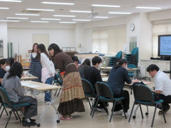 模擬演習（リラクゼーション法）の様子