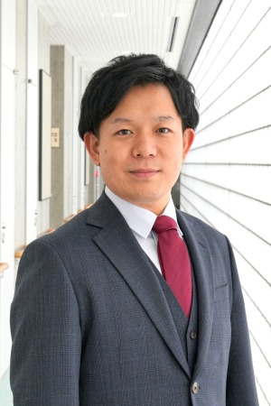 小関 忠樹