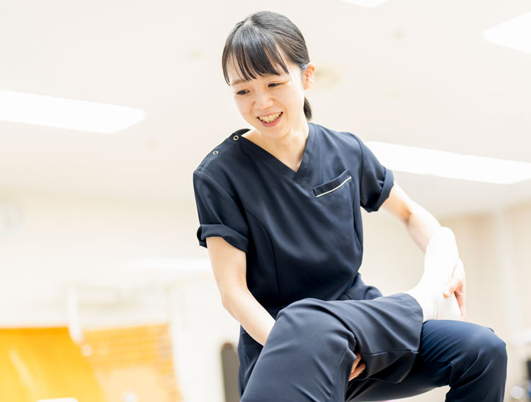 内海法子さん リハビリテーション学科理学療法学専攻 卒業生（東北医科薬科大学病院 理学療法士）