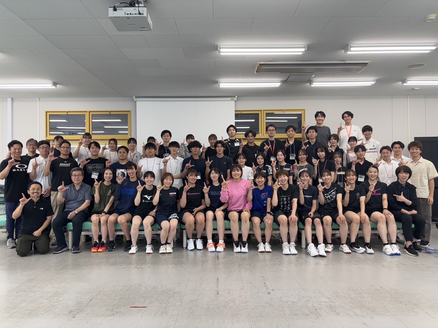 【理学療法学専攻】女子バレーボール リガーレ仙台の選手メディカルチェックに学生が参加しました！