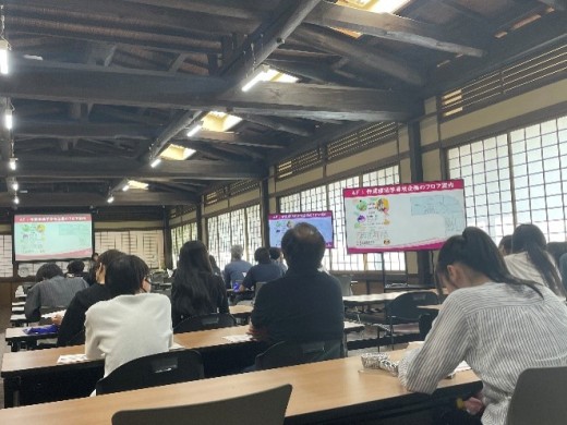 学科の魅力を凝縮したオープニングガイダンス