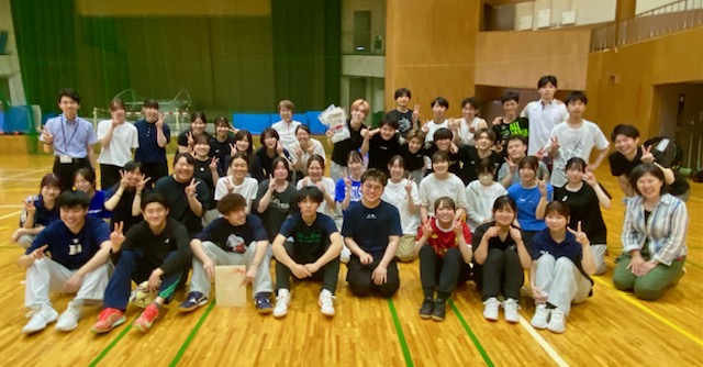 試合後、みんな良い表情ですね。疲れたけど楽しかったね。