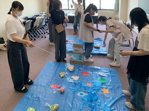 「保育実践演習」での模擬保育「魚釣り」