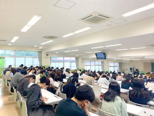 社会福祉士課程の模擬試験の様子