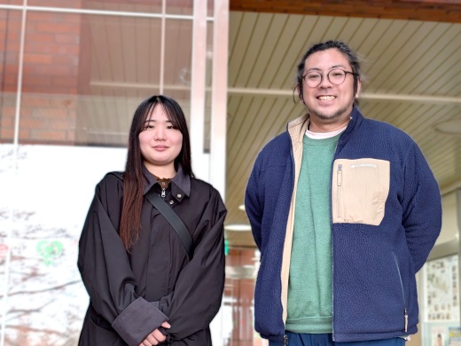 ゼミ担当の清水冬樹先生と庄司さん