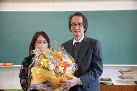 花束贈呈の記念写真