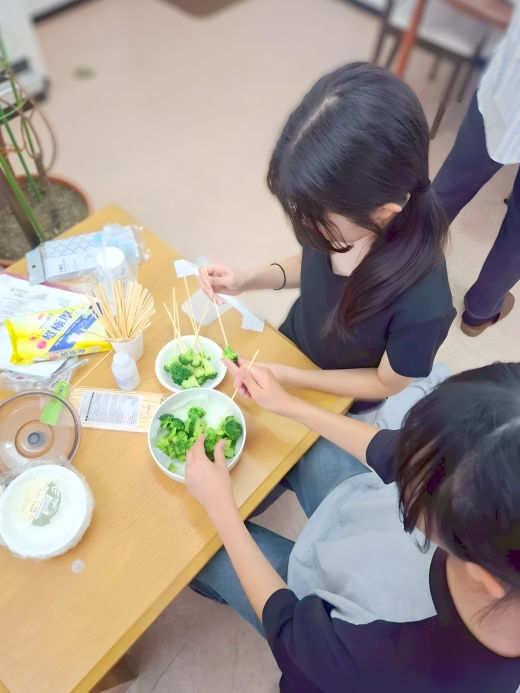 準備する学生たち