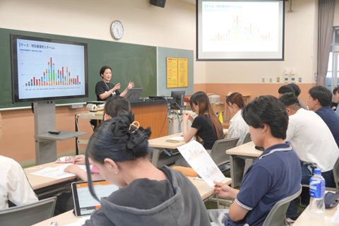 講師による講義の様子