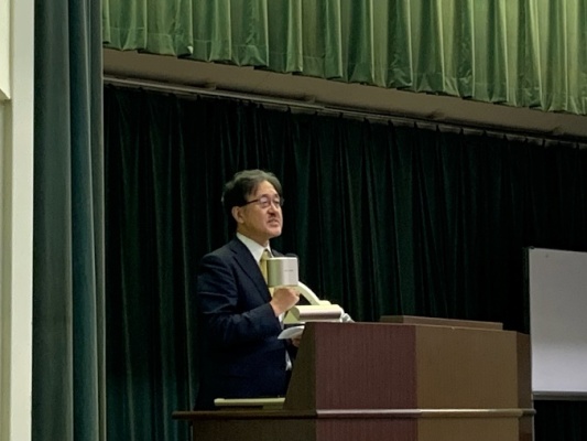副学長の大島先生より激励のメッセージ