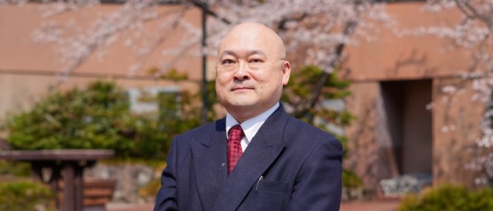 福祉行政学科 学科長　萩野 寛雄