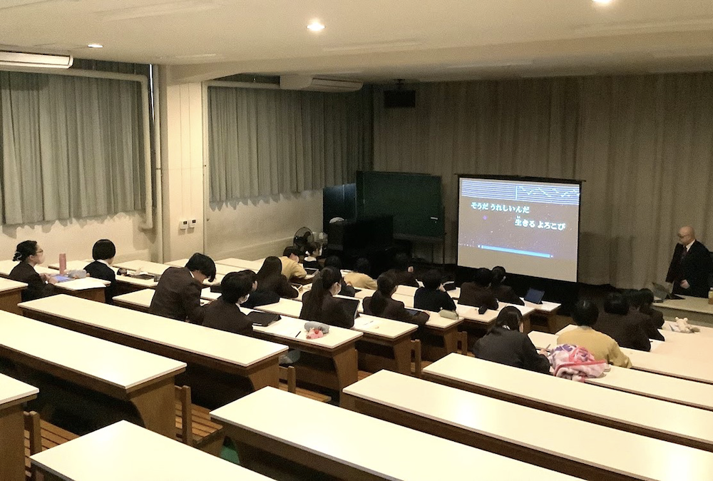 聖ドミニコ学院にてアンパンマンをテーマに出前講義を行いました