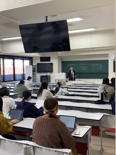 「福祉行政総論」で福祉行政をさまざまな視点から学ぶ
