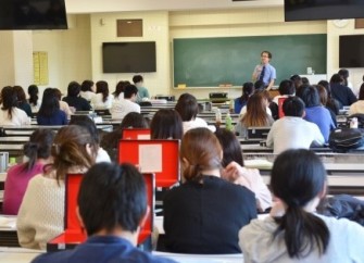心理・教育・福祉の知を兼ね備えた専門職に