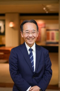 小林 万洋