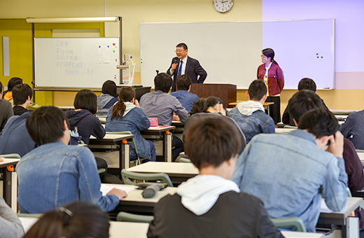 「社会科の指導法Ⅰ」下山忍教授