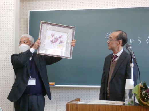 記念品の贈呈