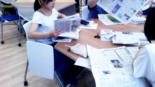 新聞から気になる記事を見つける