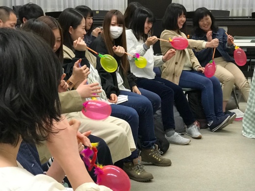 風船のオモチャも楽器になります