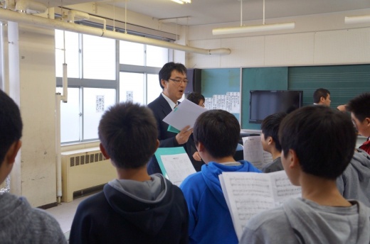 アルトパートの指導の様子