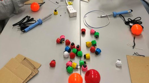 作ることで学ぶ教育の世界