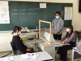 聴力検査の実際の模範（４年生）