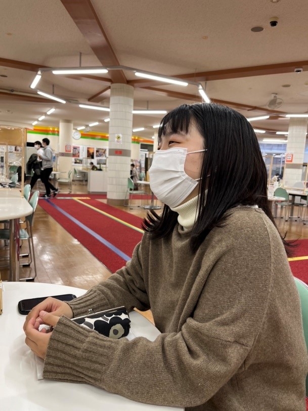 インタビューの様子
