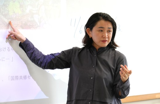 熊谷摩耶准教授（中等教育専攻・英語科コース担当）