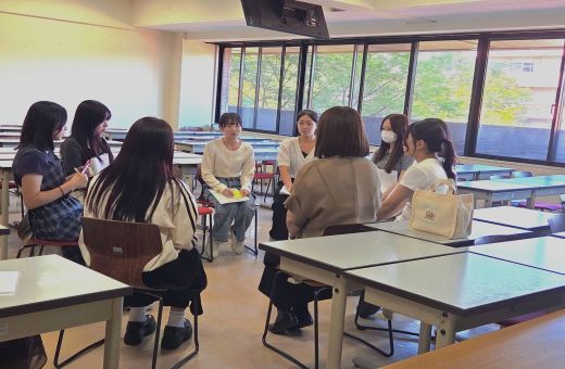 質問する学生たち