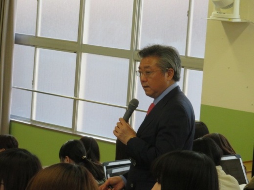 講義を行う和田明人先生