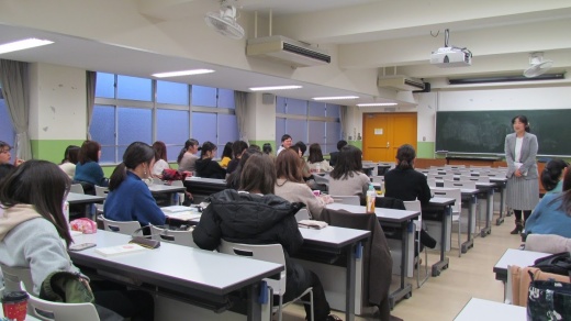 保育の心理学Ⅱの講義の様子