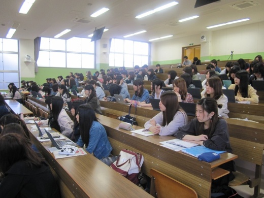 授業中の学生の様子