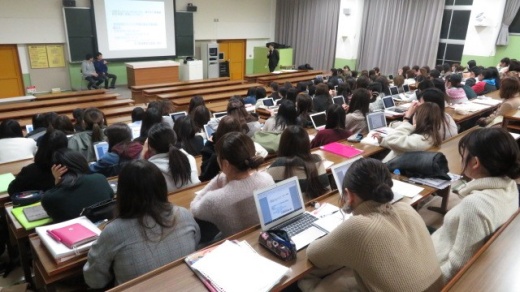 授業中の学生の様子