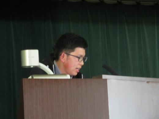 パネラー　4年生伊藤春夫さんの発表