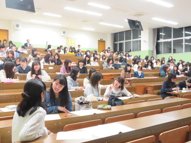 対話を行う様子