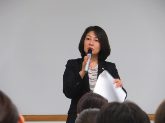 株式会社パソナフォスター代表取締役社長　長畑久美子先生