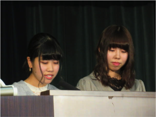 教育学科4年　子どもの発達勉強したいプロジェクト　山本ひなたさん、川合理沙さん
