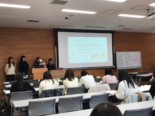 和田ゼミの発表の様子