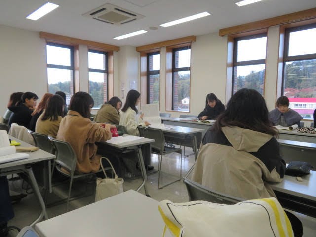 施設実習報告会の様子