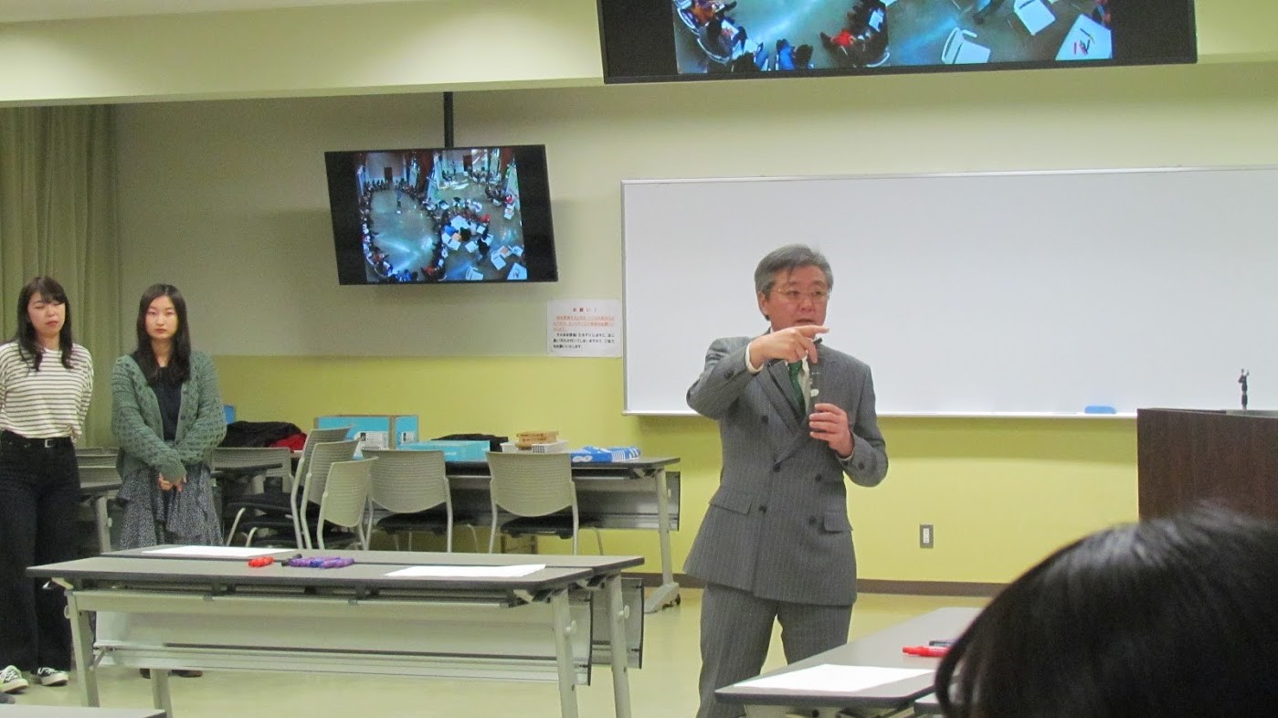 OSTについての説明を行う和田明人先生の様子