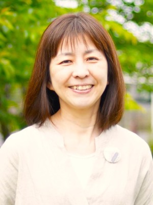 石塚 裕子
