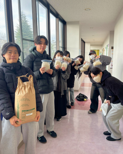 耕作放棄地活用フィールドワーク（岩手県奥州市北股地区、稲刈り・精米編）