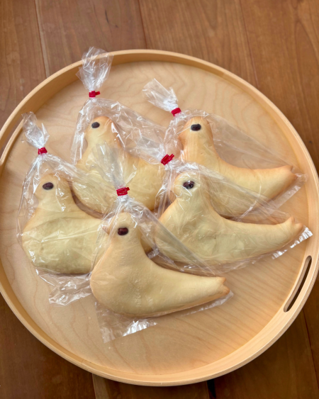 八幡町商店街×安藤ゼミ×ホシヤマインターナショナル「鳩パン復活プロジェクト」についてのお知らせ